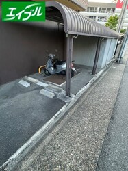 ア－バンコ－ト小松の物件外観写真